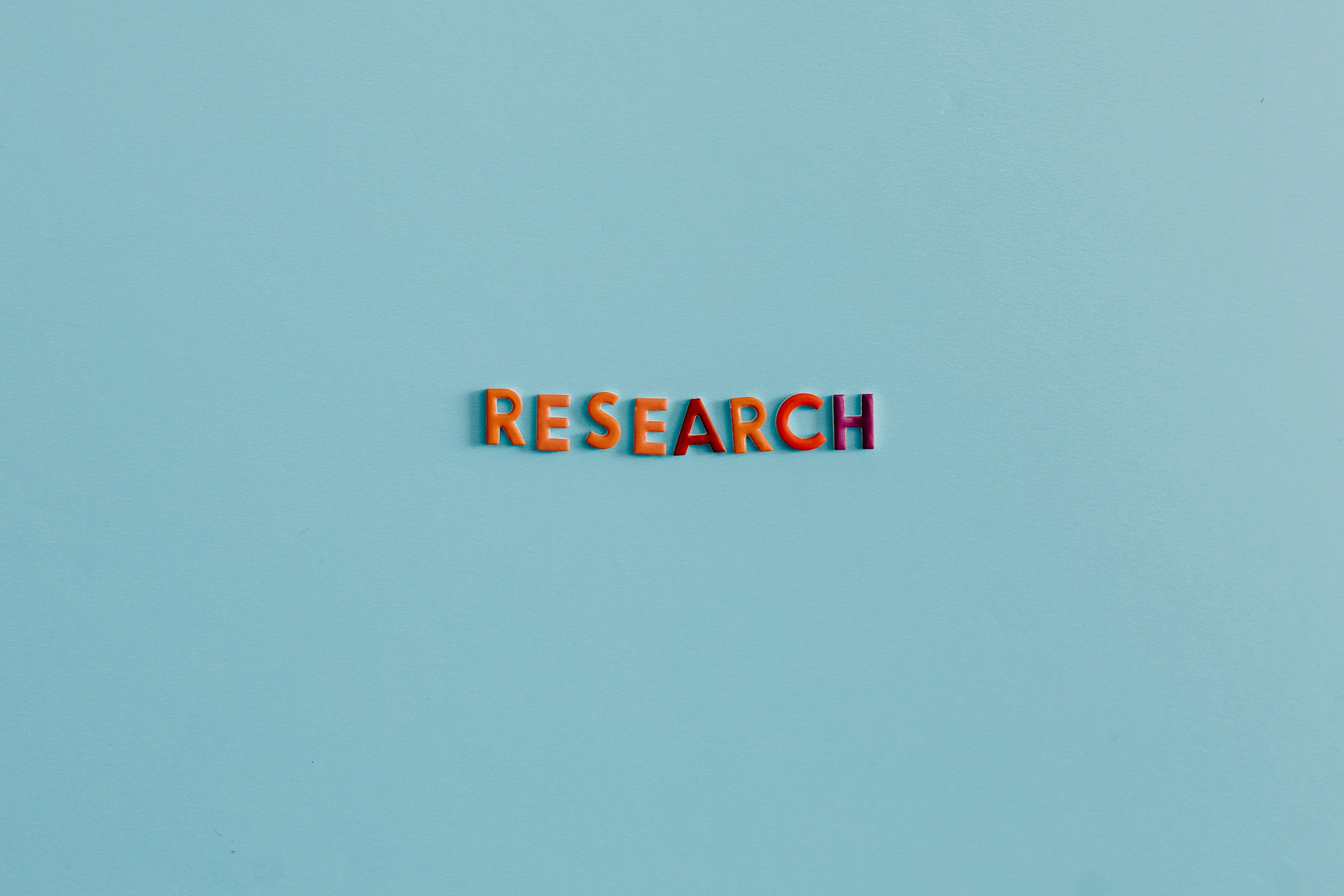 SEO, GEO, AEO… On peut arrêter avec les acronymes deux minutes ?
